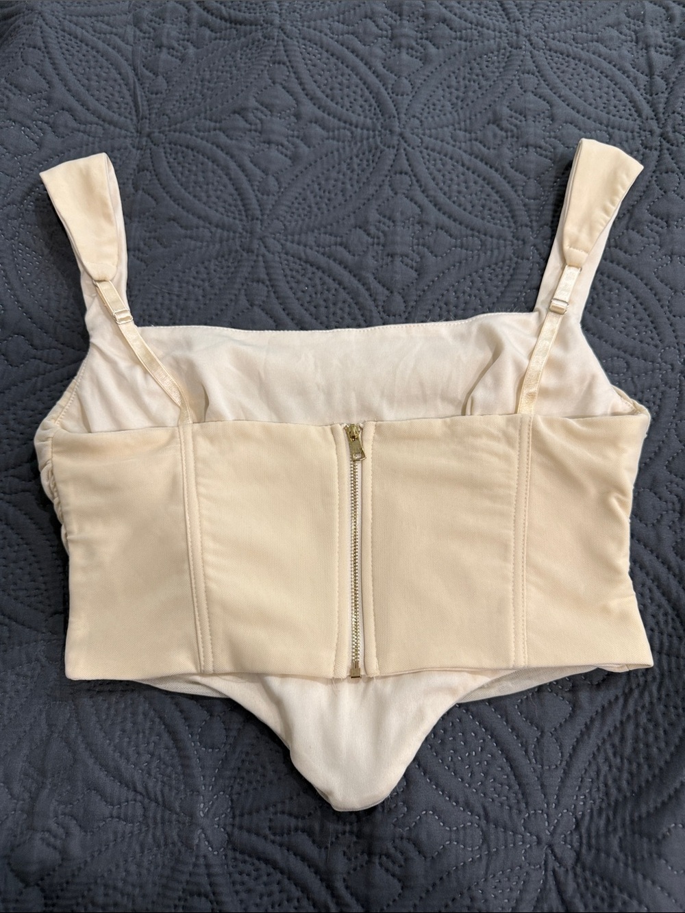 Cream Ruched Crop Tank - Picture 2 of 5